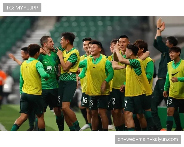 邓捷夫连续三轮担纲左后卫 国安十八岁小将展现超出年龄沉稳